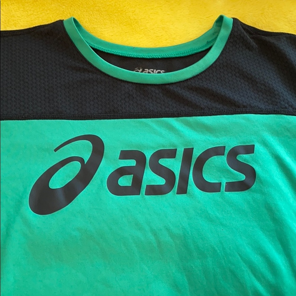 ASICS running shirt - Picture 2 of 5